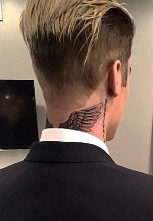 Justin Bieber Laurel Neck Tattoo Meaning & Photos: Biebs Feels Lucky!